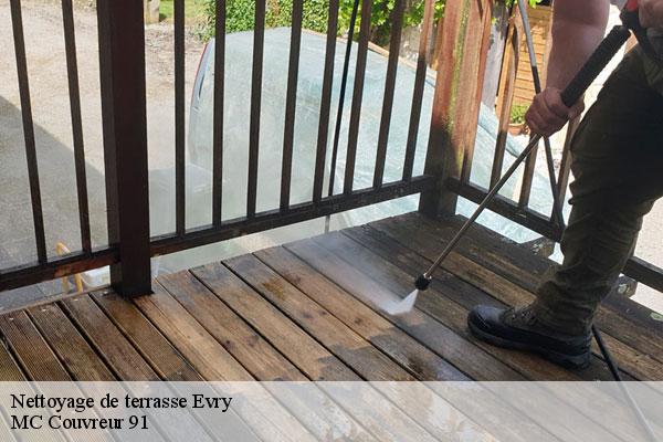 Nettoyage de terrasse  evry-91000 MC Couvreur 91